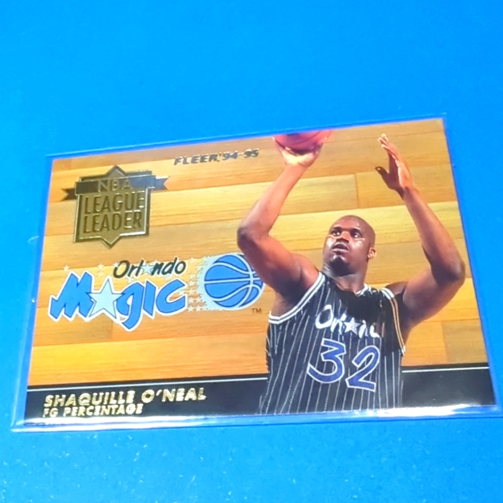 Shaquille O'Neal Orlando Magic Card #5 of 8 Fleer 1994